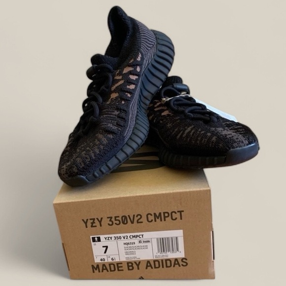 Yeezy Shoes - YEEZY ADIDAS Black Brown women’s 8.5 men’s 7 Sneakers Shoes 350 V2 C…